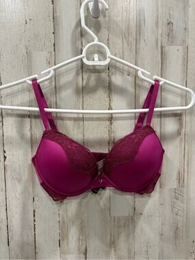 Victoria's Secret Fuchsia Lace-Trim Very Sexy Push-Up Bra 32C Everyday